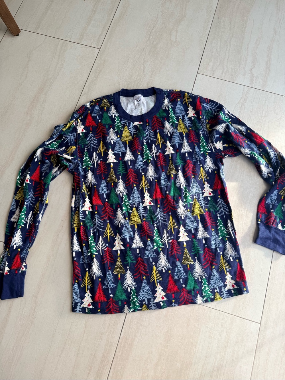 Hanna Andersson Men's Navy Blue Holiday Tree Print Pajama Top